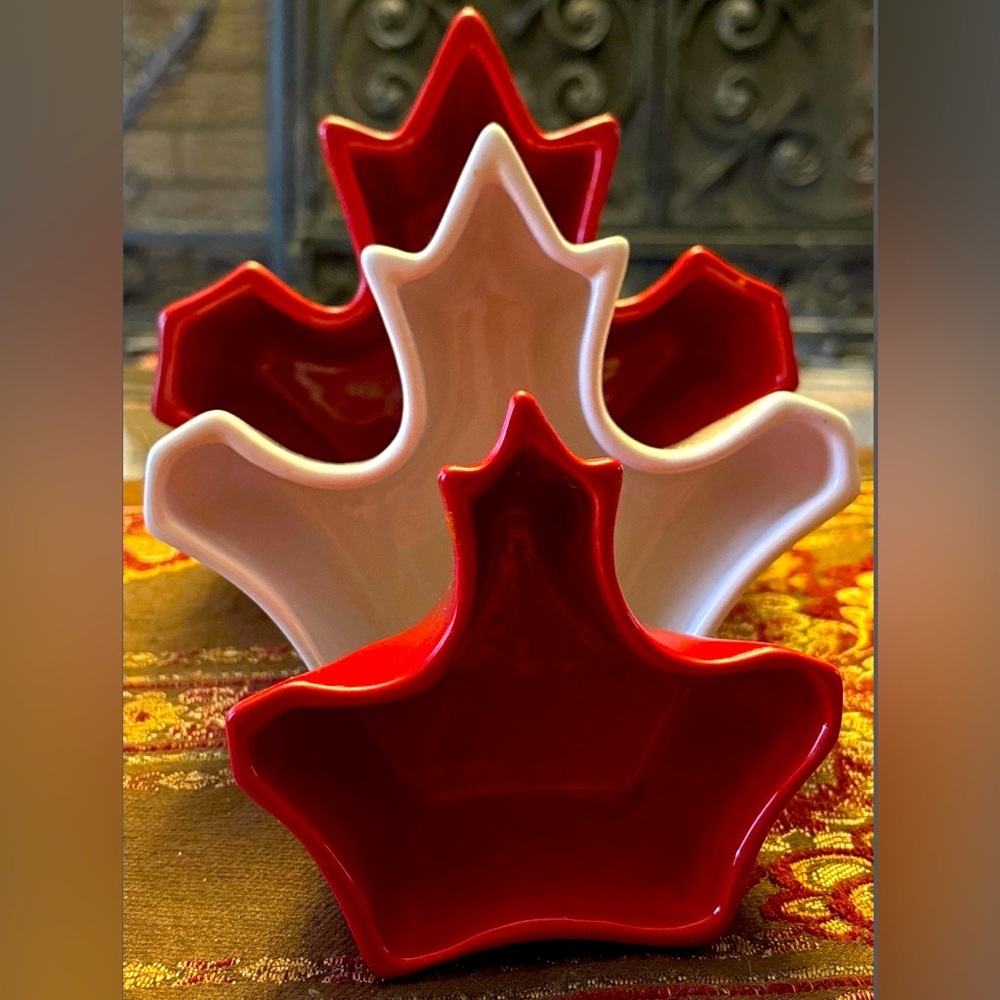 Three Maple Leaf Nestling Bowls.  Red and White. 2009 Boston Warehouse Pottery